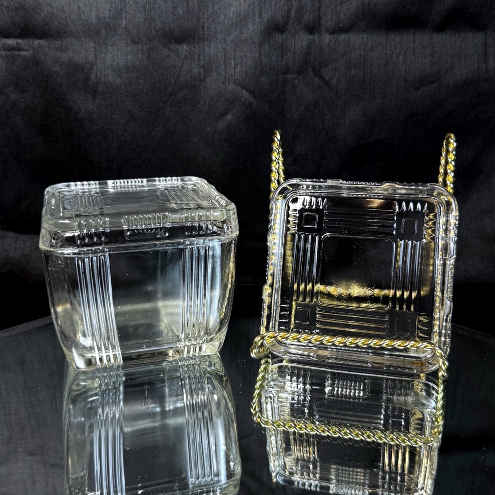 Vintage 1940s Hazel Atlas Criss Cross Glass Refrigerator Dish w Bonus Lid 4"